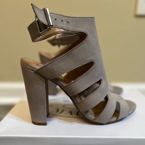 NEW Grey Steve Madden Heels, Size 8.5